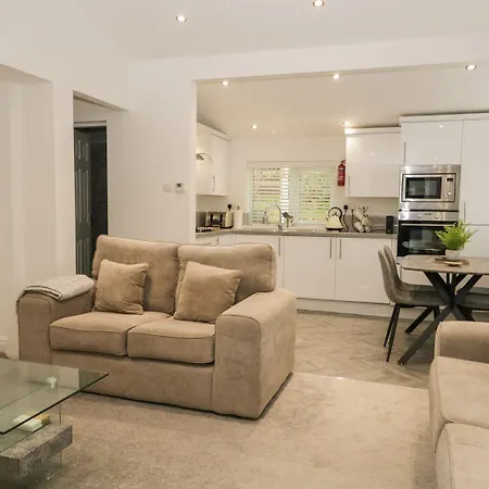 Holiday home Mere Brook