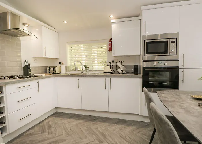 Mere Brook * Windermere